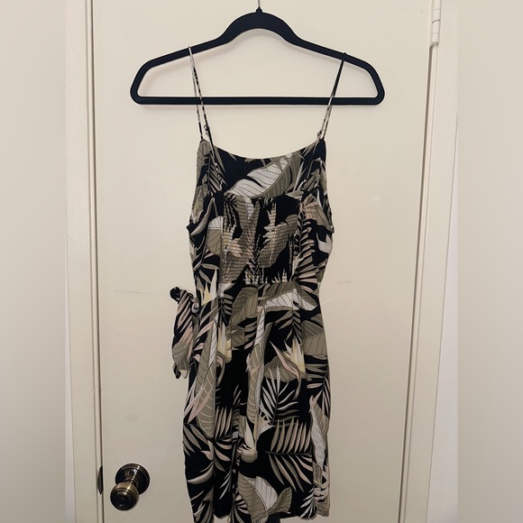 Volcom Gen Wow Apron Front Short Romper - Picture 3 of 4